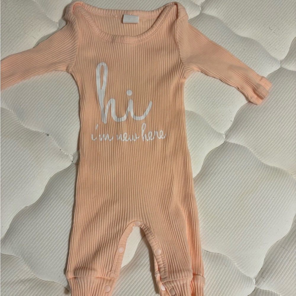 Baby Ribbed One-Piece Romper - Peach "hi I'm new here"